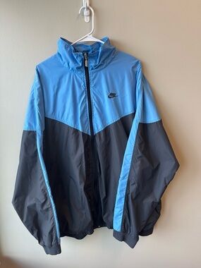 Nike Men’s Two-Tone Blue & Black Windbreaker Jacket